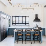 מטבח כפרי כחול